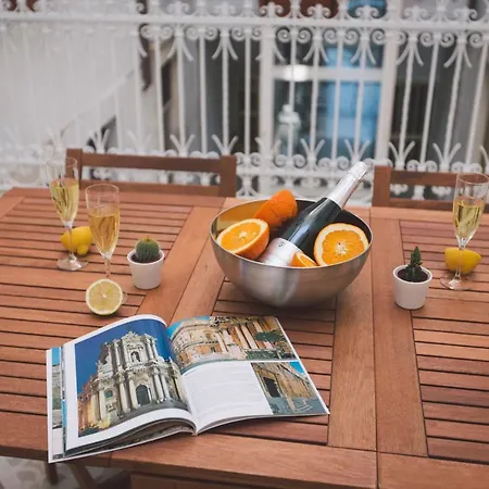 New With Patio Апартаменты *