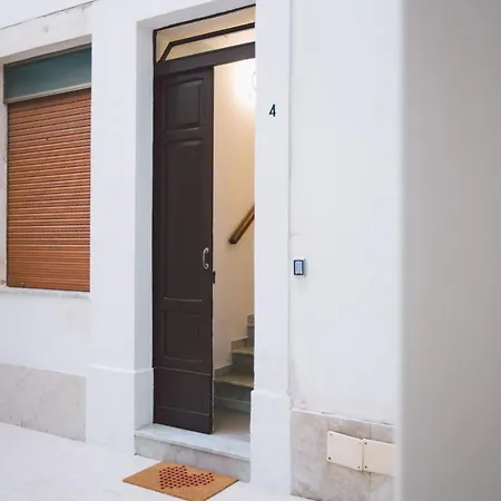 New With Patio Apartment Syrakus